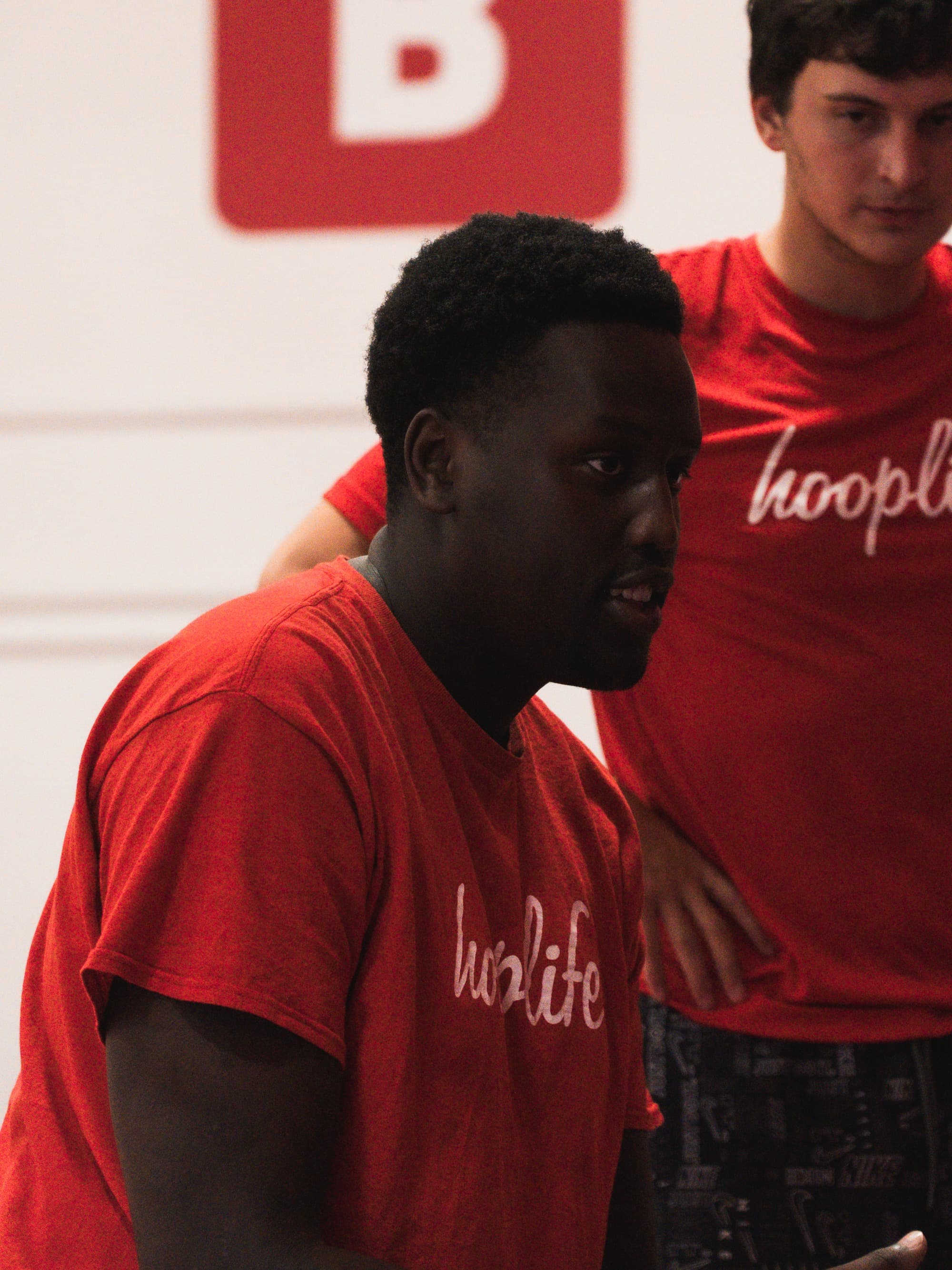 Majok Madol coaching a group of players at the HoopLife Centre in Regina