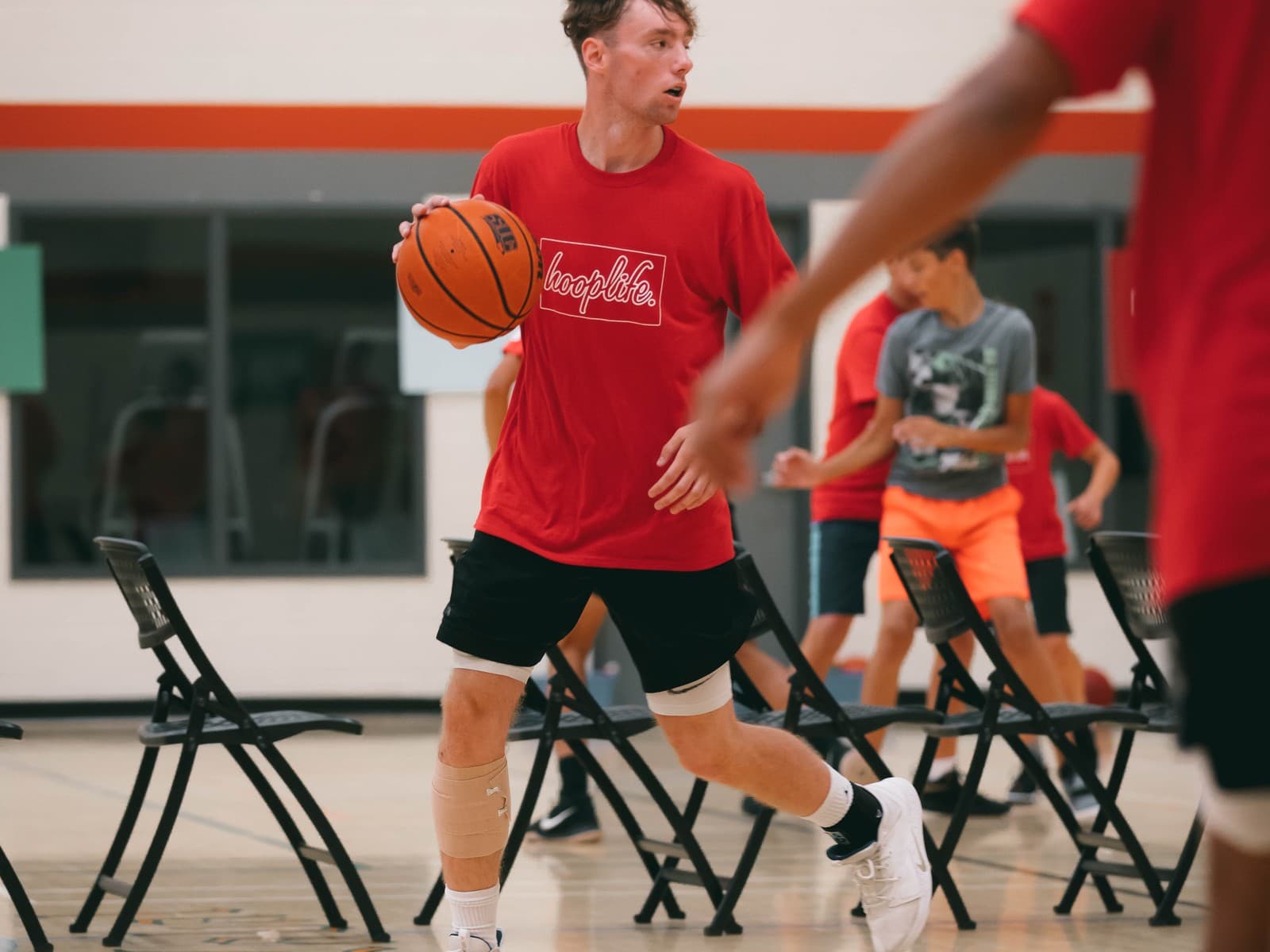 A member finishing at the rim in a drill